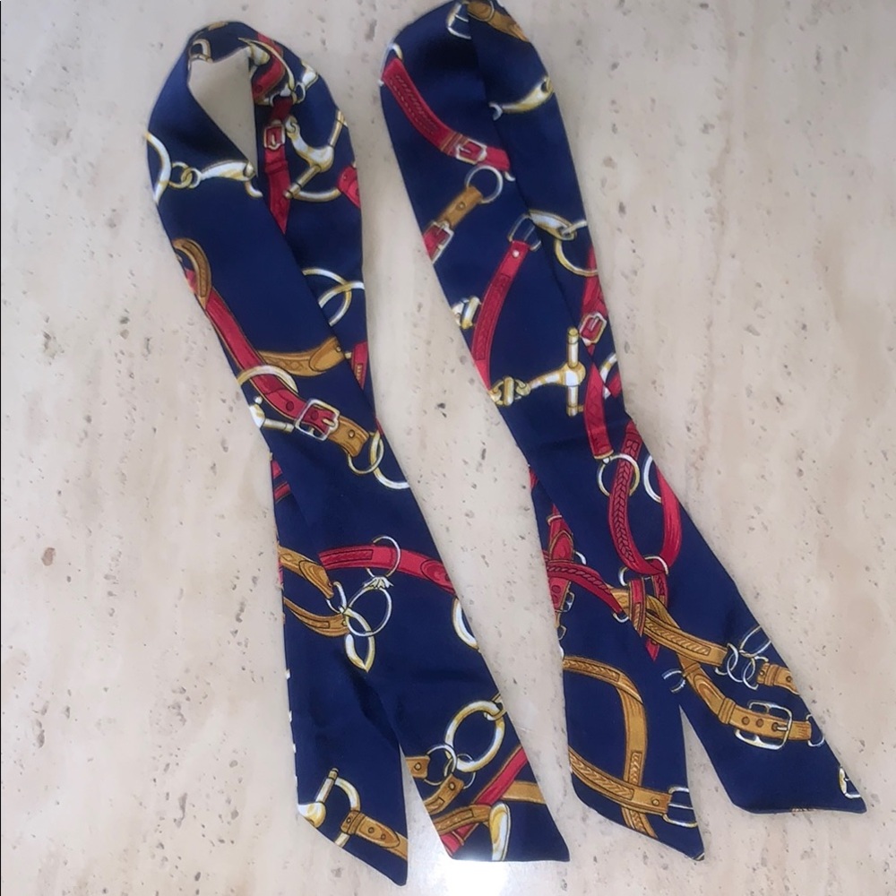 Twillys pair of (2) Unbranded Luxurious Blue and Gold with bold patterns